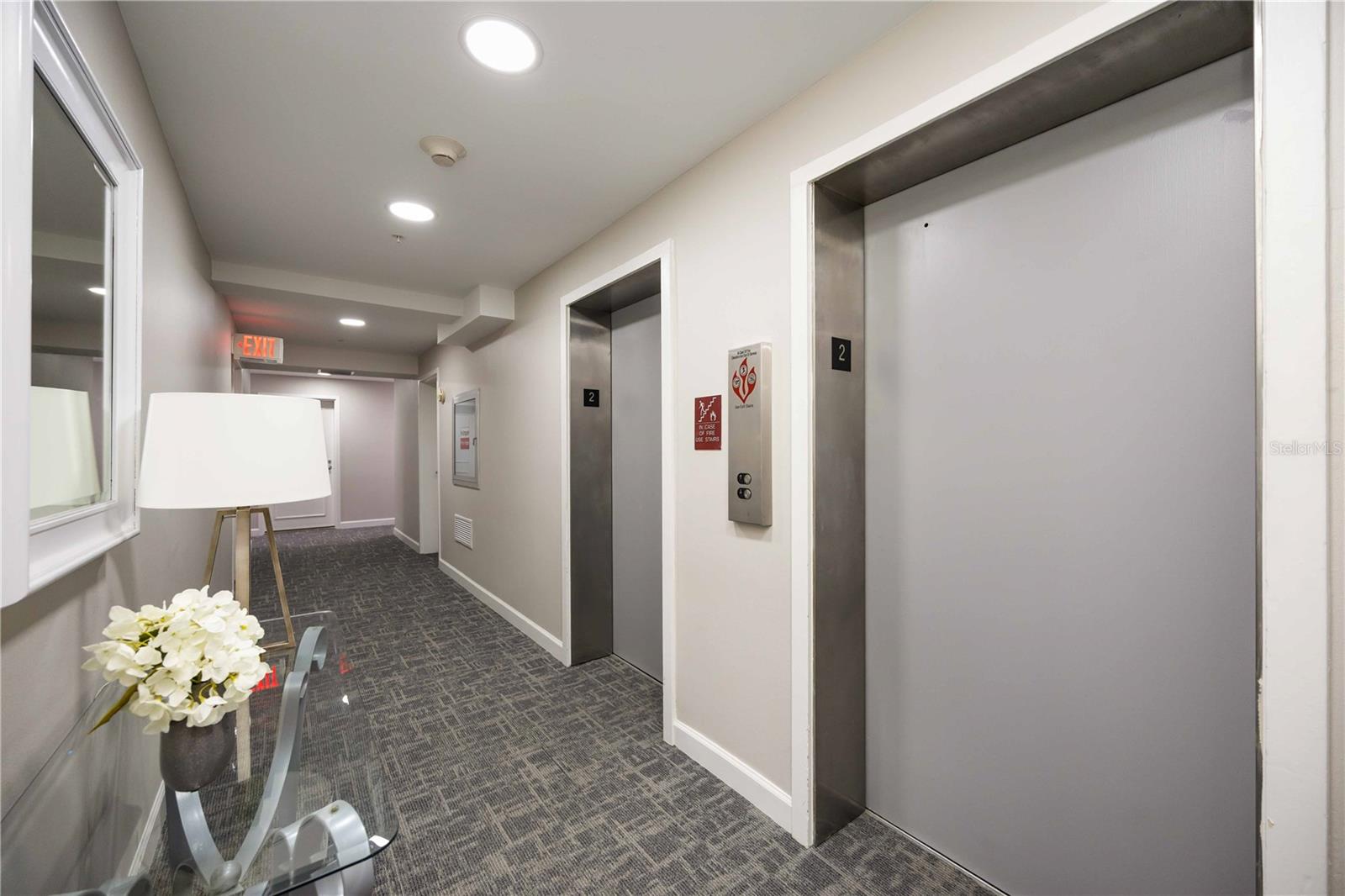 Image 7 of 64 For 1050 Longboat Club Road 204