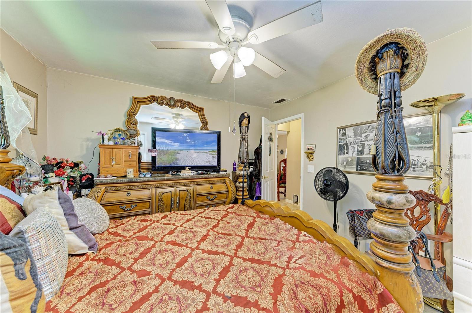 Image 13 of 27 For 620 Burke Road