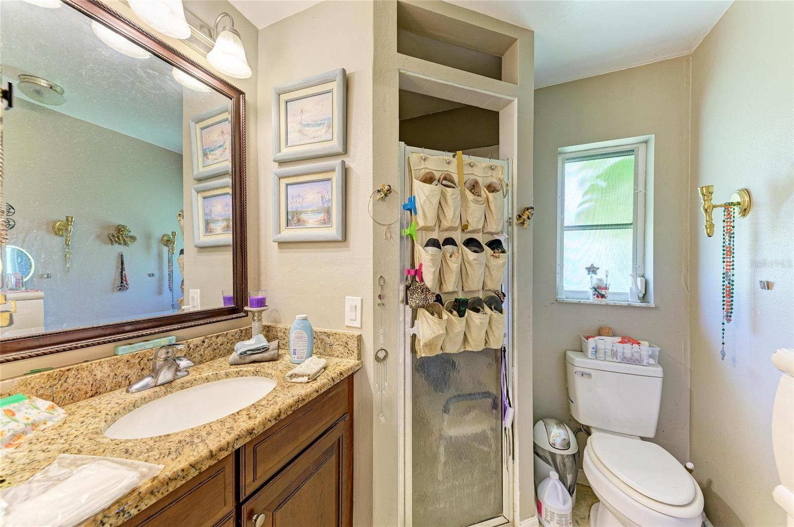 Image 14 of 27 For 620 Burke Road