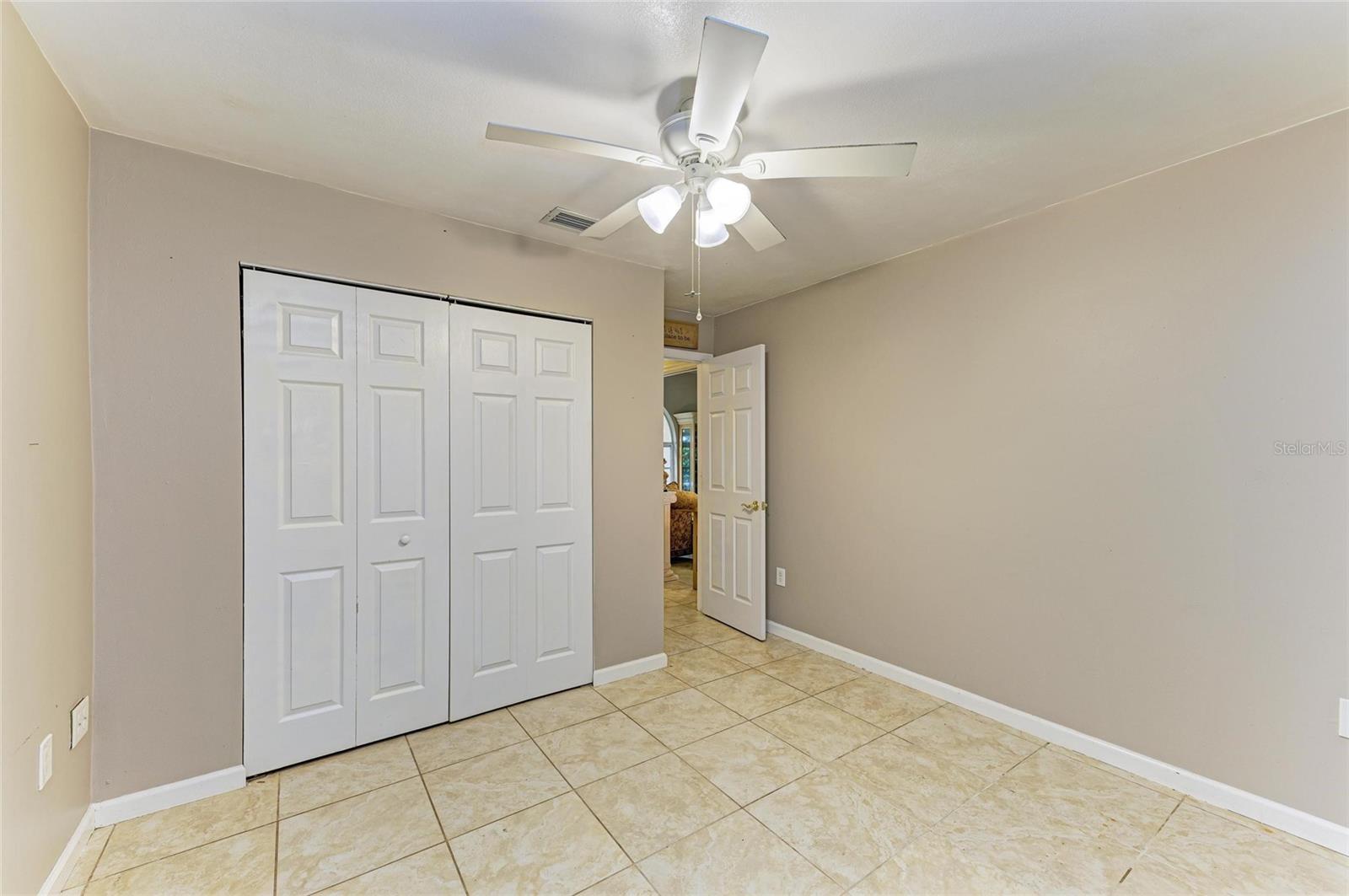 Image 17 of 27 For 620 Burke Road