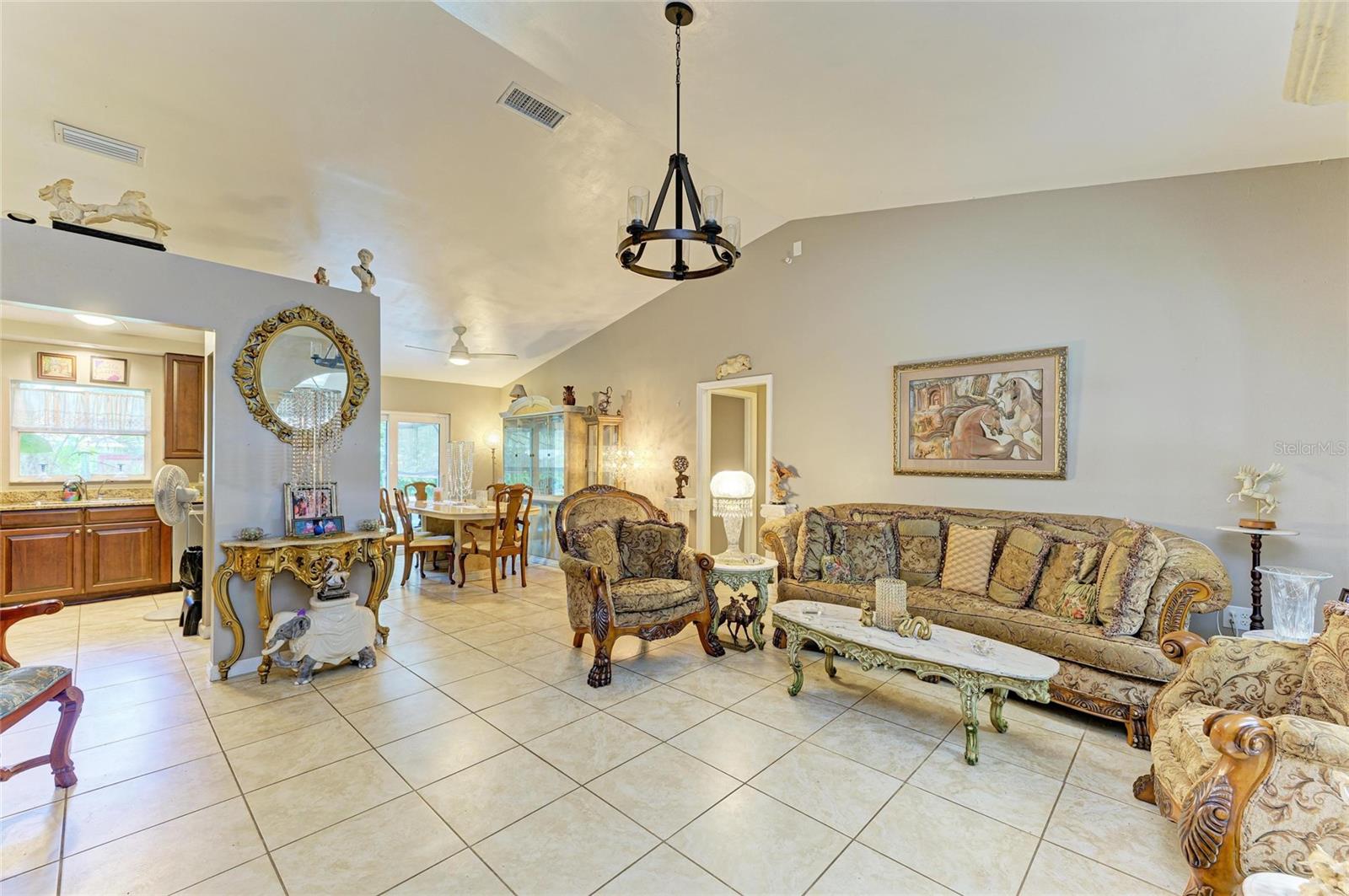 Image 8 of 27 For 620 Burke Road