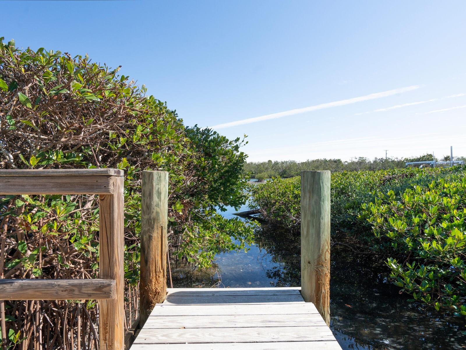 Image 33 of 49 For 18 Casey Key Road