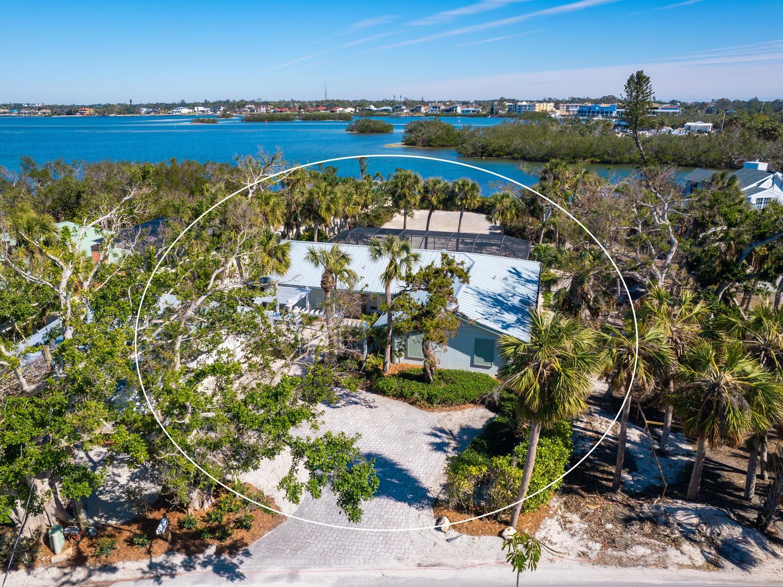 Image 47 of 49 For 18 Casey Key Road