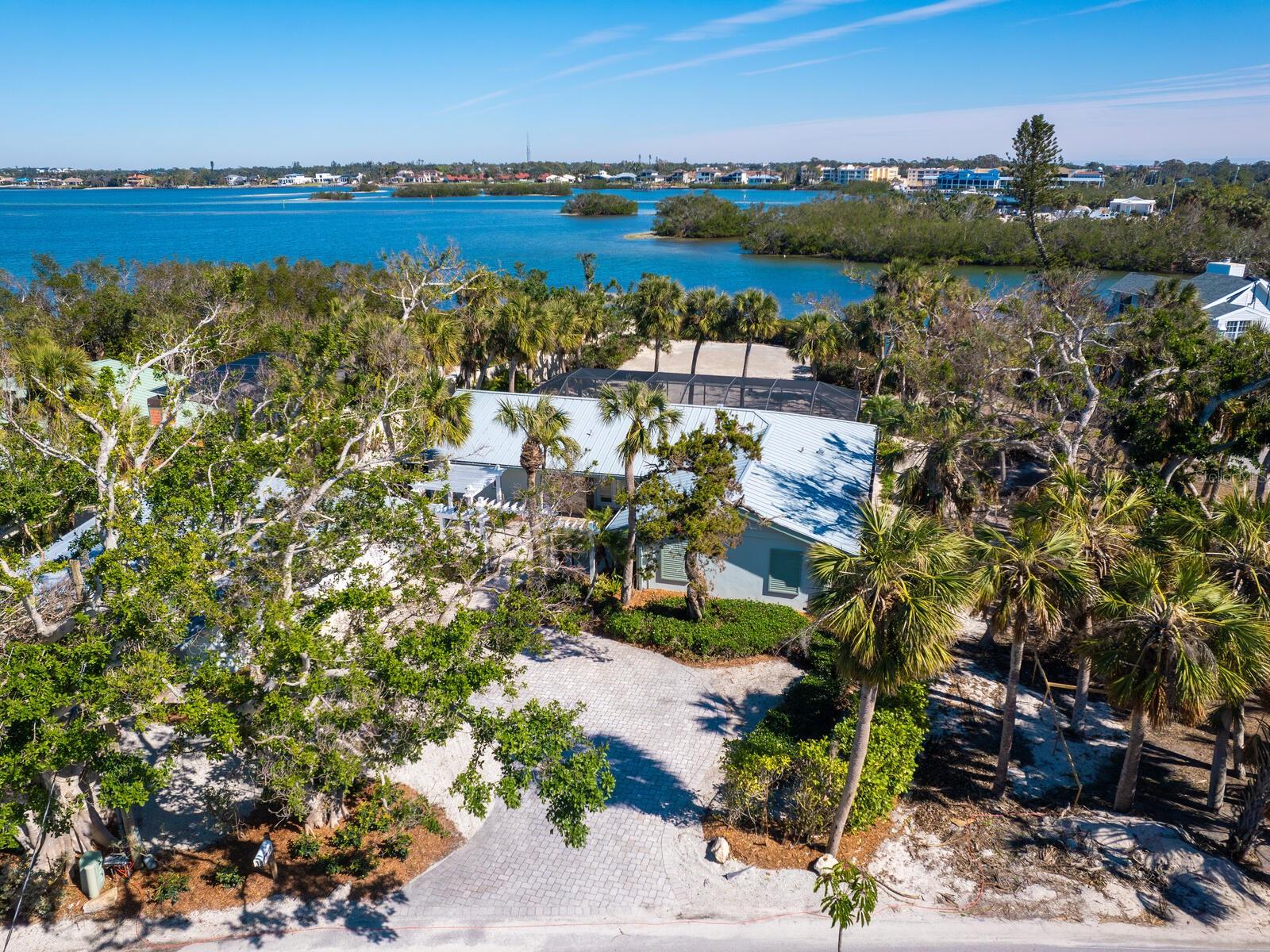 Image 5 of 49 For 18 Casey Key Road