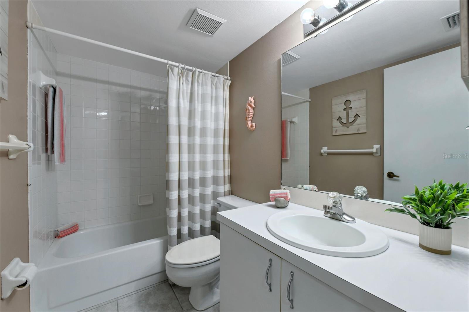 Image 26 of 27 For 6908 Drewrys Bluff 704