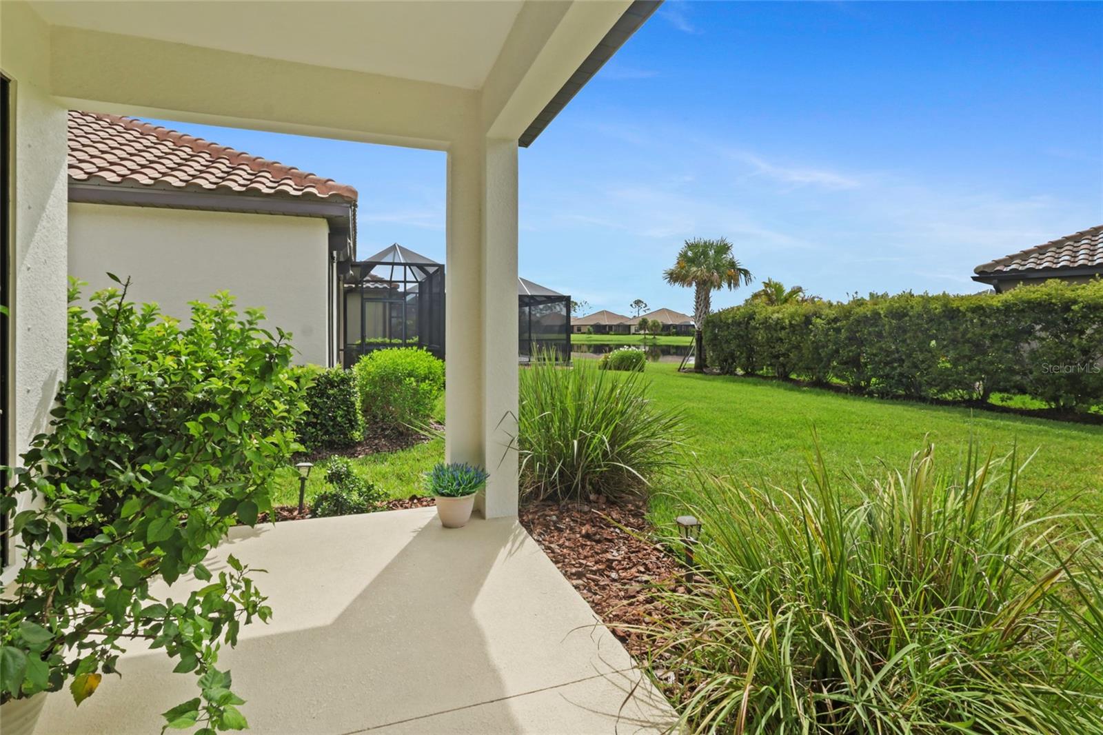 Image 36 of 79 For 301 Palmaria Court