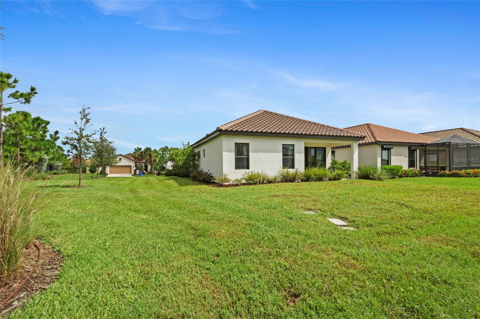 Image 40 of 79 For 301 Palmaria Court