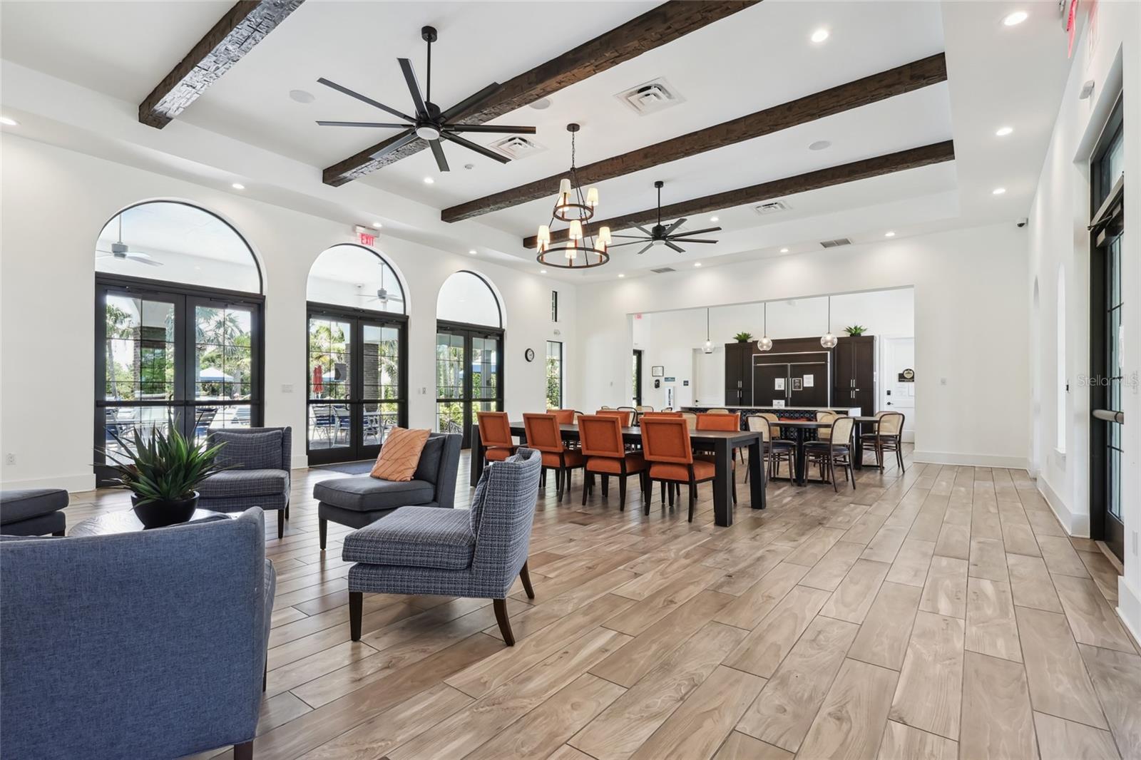Image 60 of 79 For 301 Palmaria Court