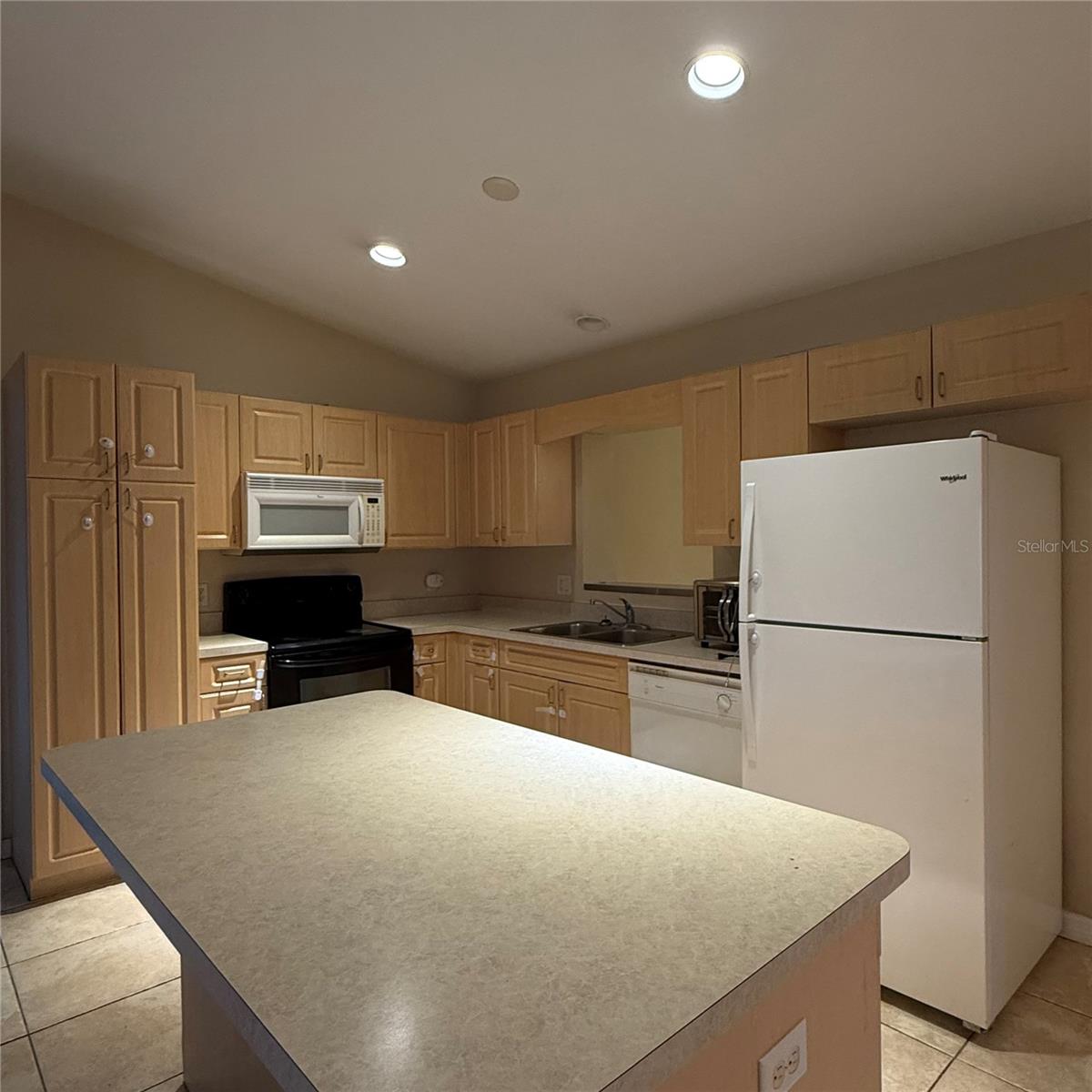 Image 6 of 16 For 8273 Olster Drive