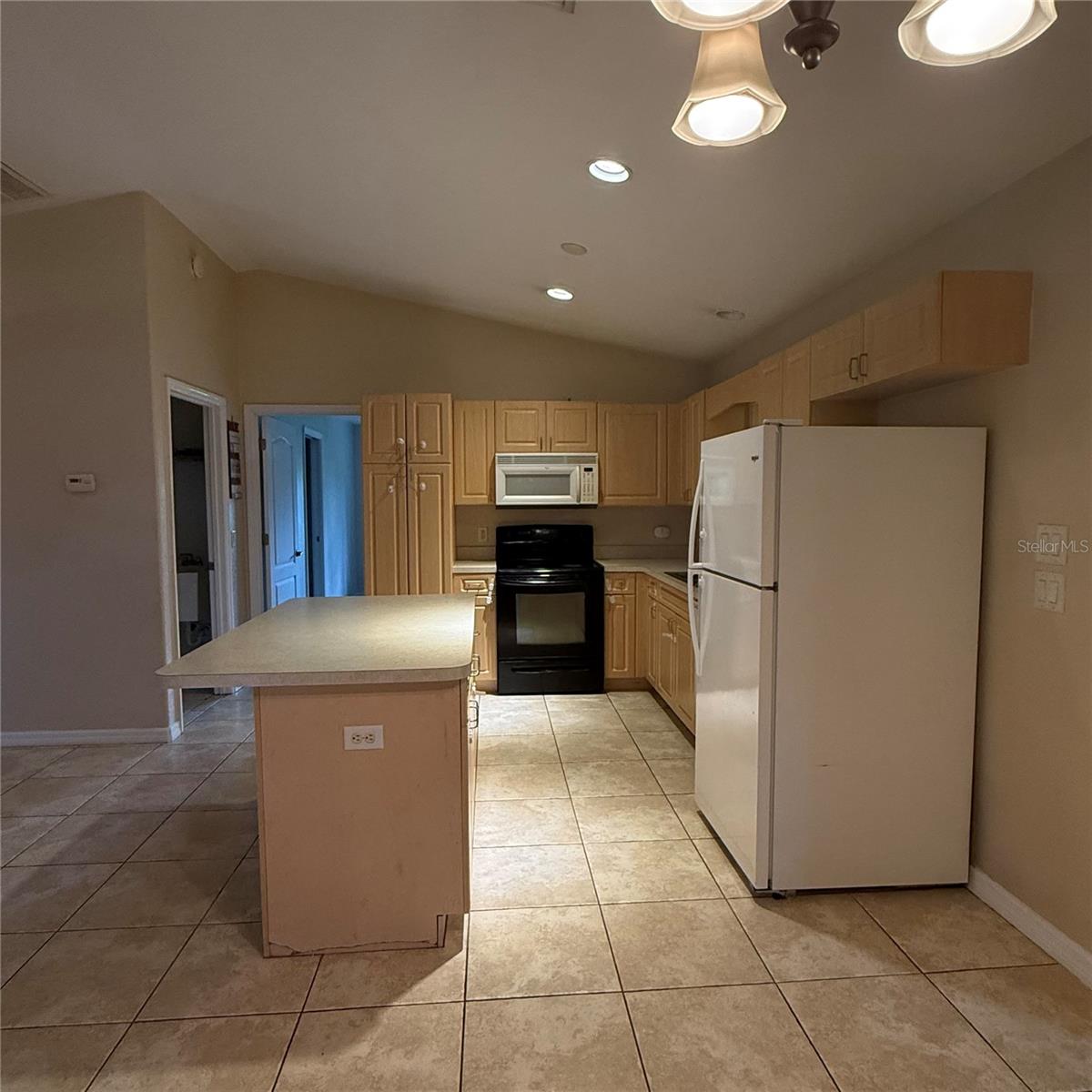 Image 7 of 16 For 8273 Olster Drive