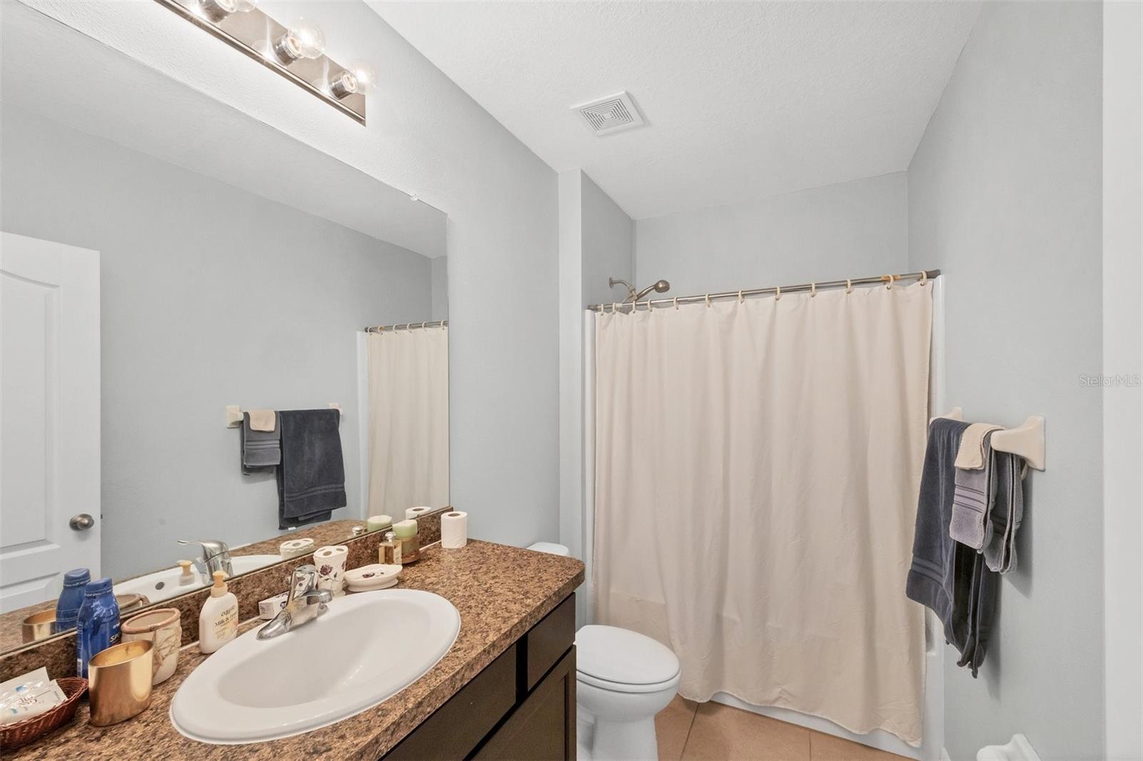 Image 21 of 35 For 5236 11th Street E