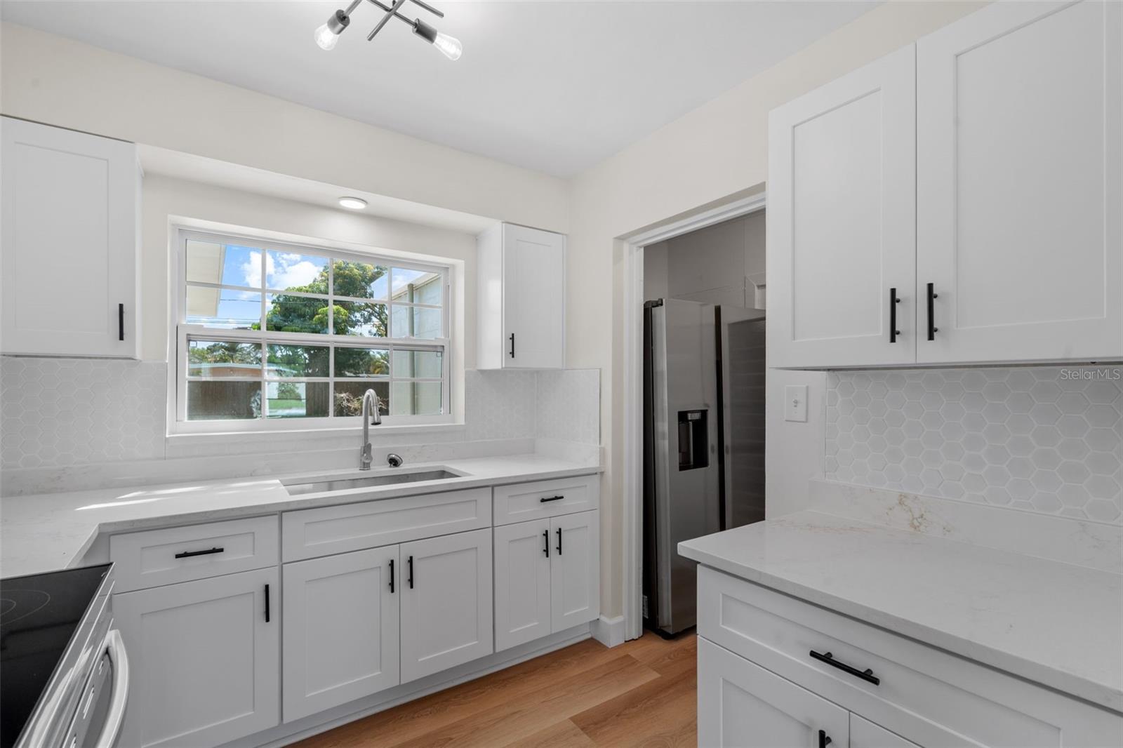 Image 13 of 46 For 5916 Gulfport Boulevard S