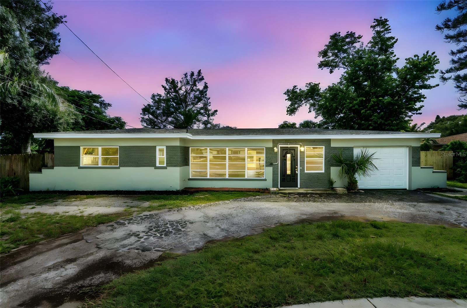 Image 2 of 46 For 5916 Gulfport Boulevard S