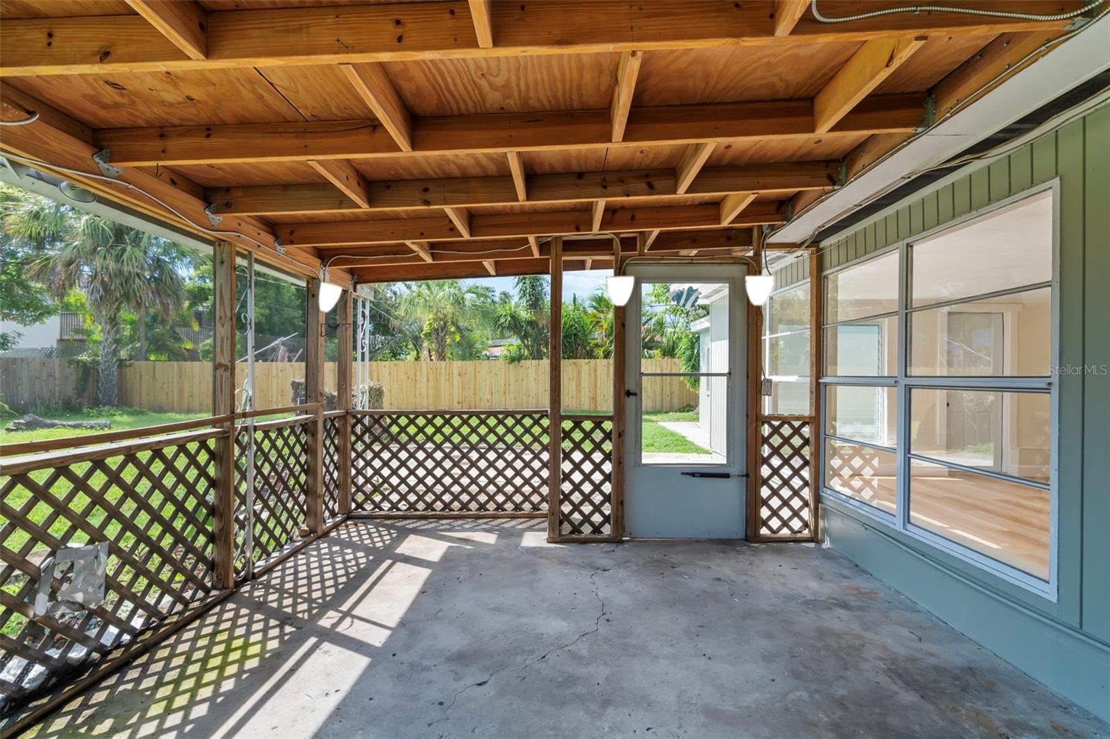 Image 30 of 46 For 5916 Gulfport Boulevard S