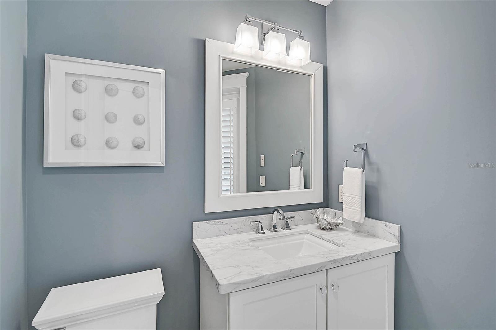 Image 36 of 41 For 601 Triton Bend
