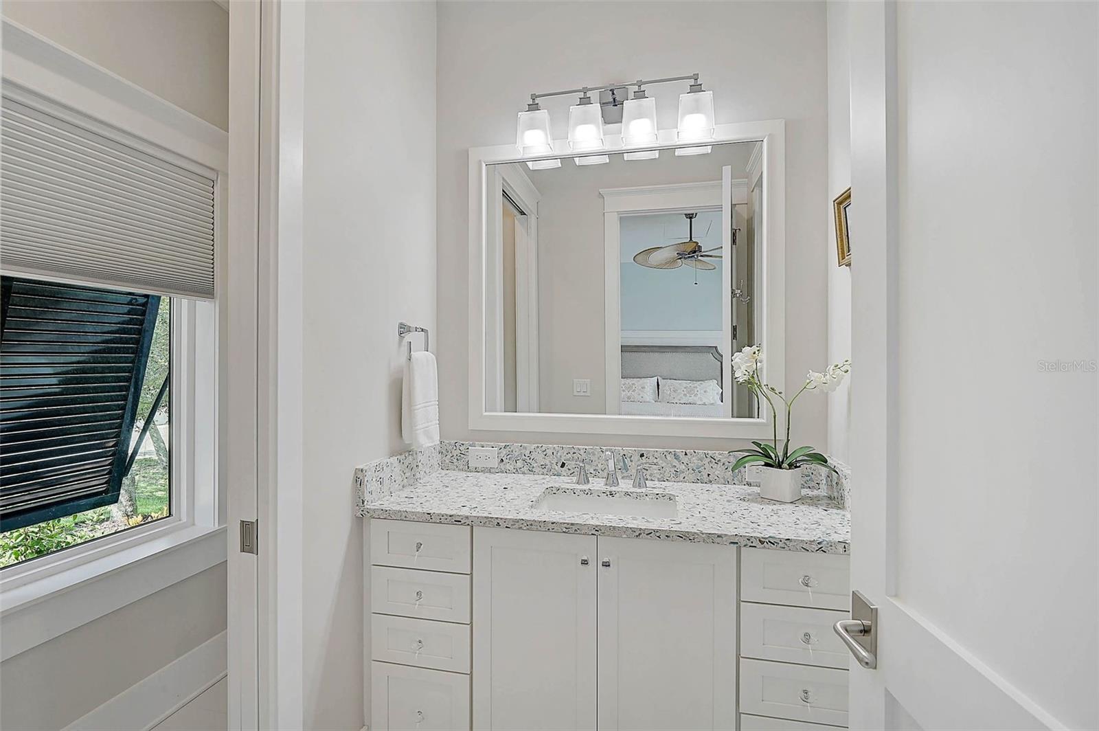 Image 39 of 41 For 601 Triton Bend