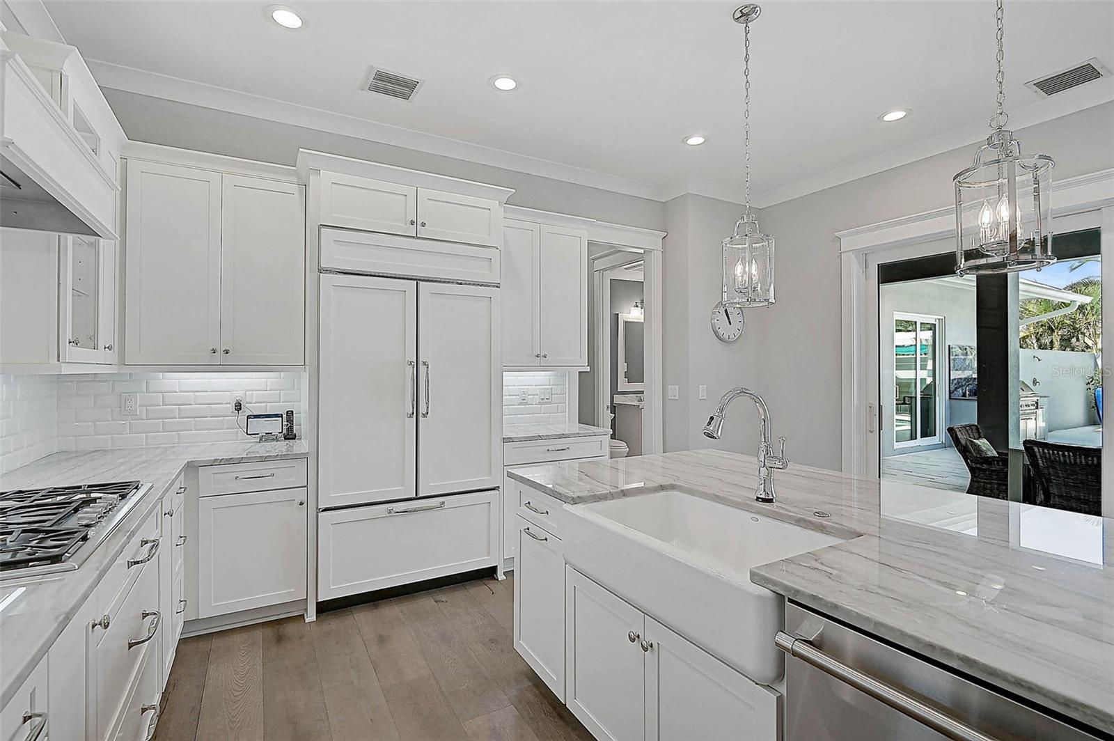 Image 9 of 41 For 601 Triton Bend