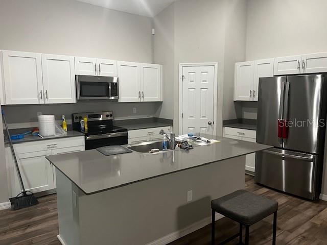 Listing photo id 2 for 12634 Tannencrest Drive