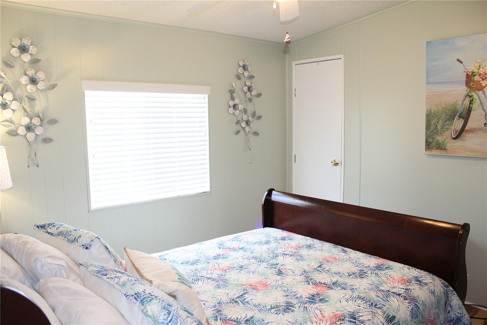 Image 18 of 30 For 4415 14th Street E