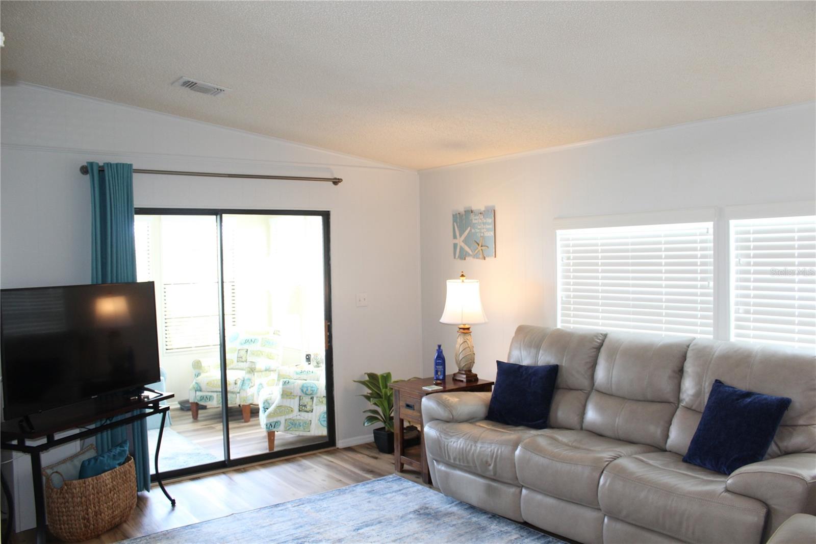 Image 7 of 30 For 4415 14th Street E
