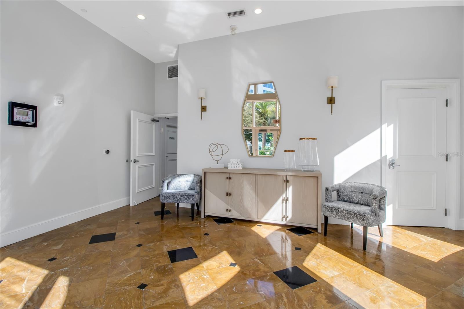 Image 24 of 34 For 128 Golden Gate Point 301b