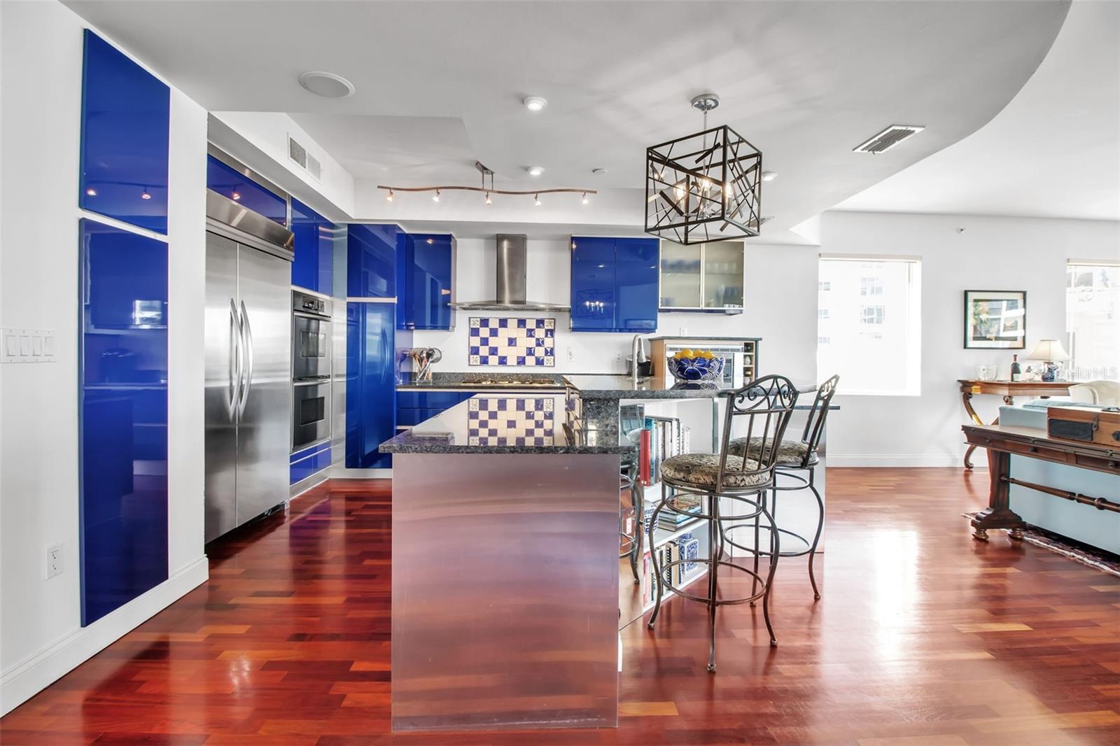 Image 3 of 34 For 128 Golden Gate Point 301b