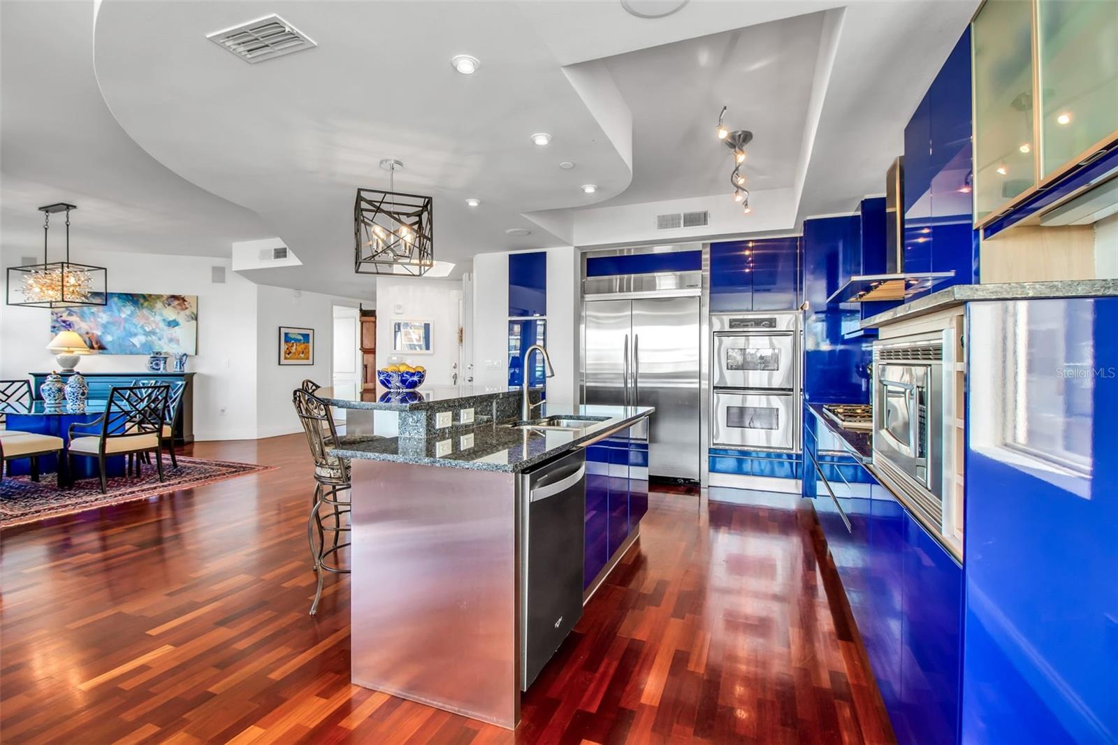 Image 5 of 34 For 128 Golden Gate Point 301b