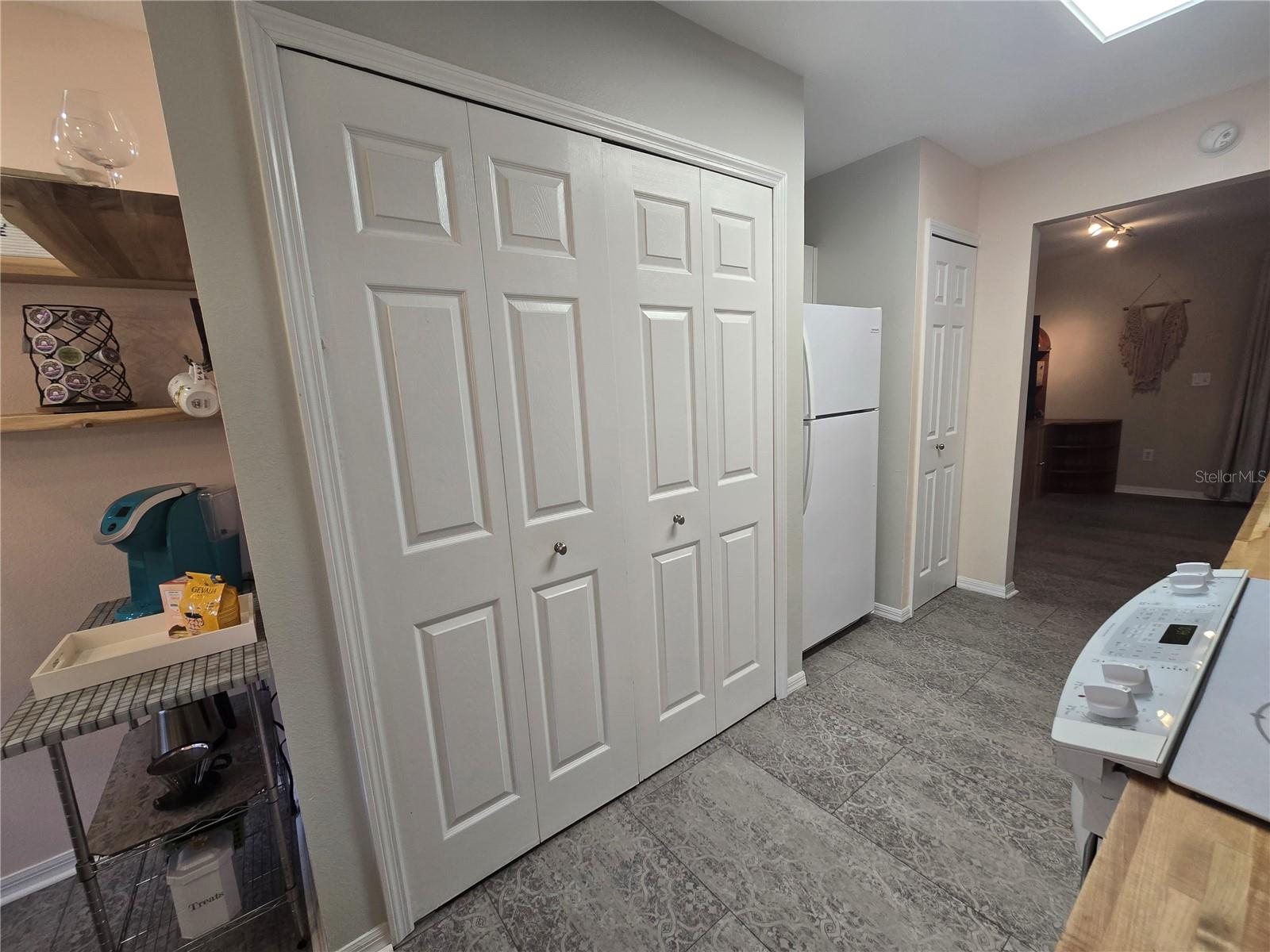 Image 10 of 35 For 12256 Shady Spring Way 107
