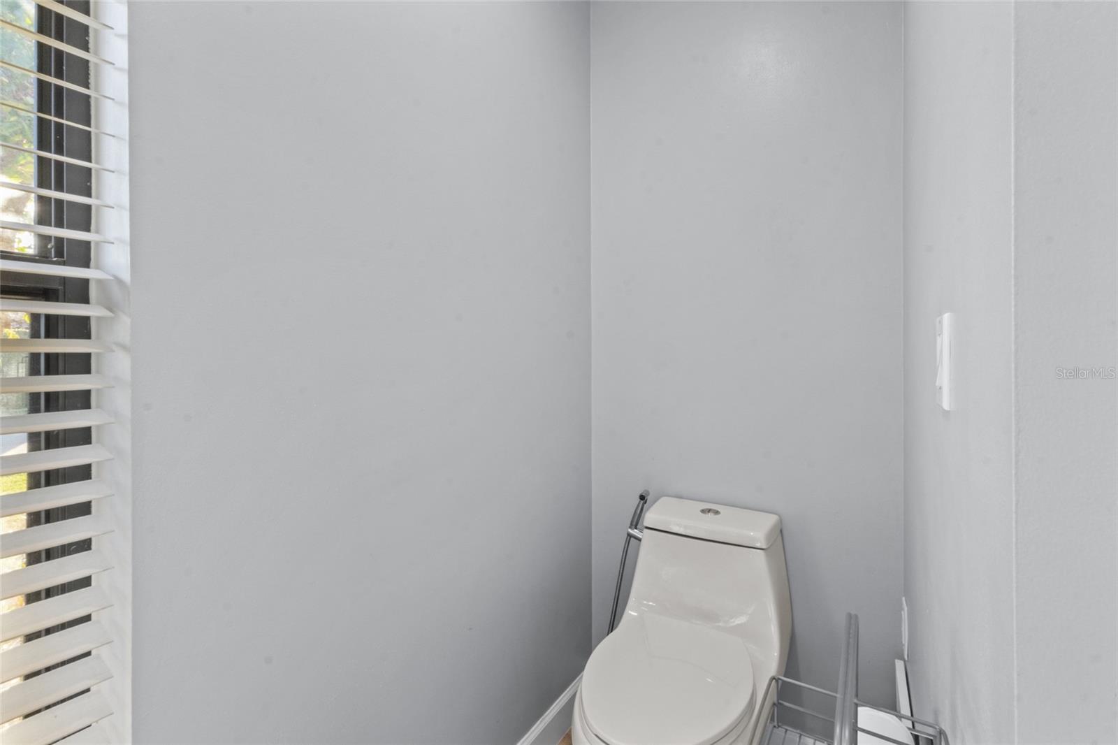 Image 77 of 83 For 4219 Presidential Avenue Circle E