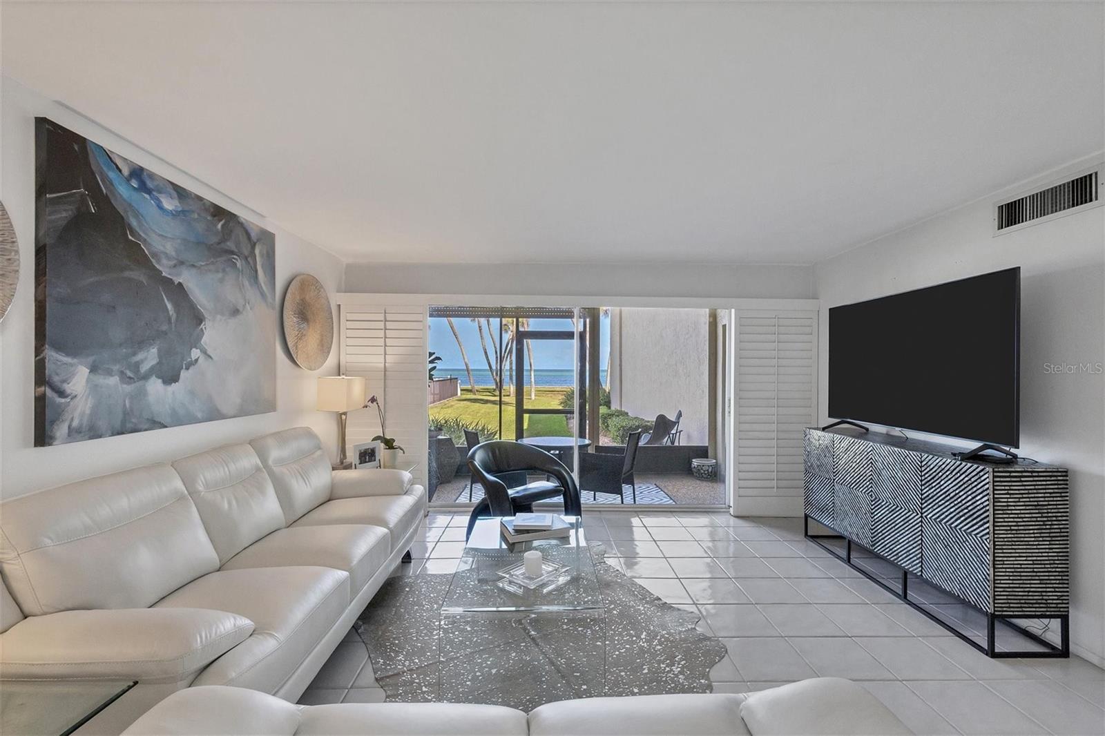 Image 3 of 57 For 4660 Ocean Boulevard N1