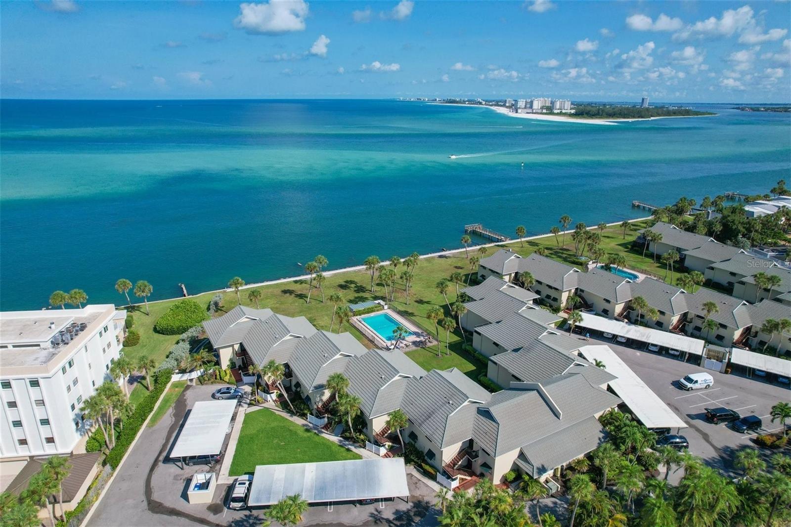 Image 36 of 57 For 4660 Ocean Boulevard N1