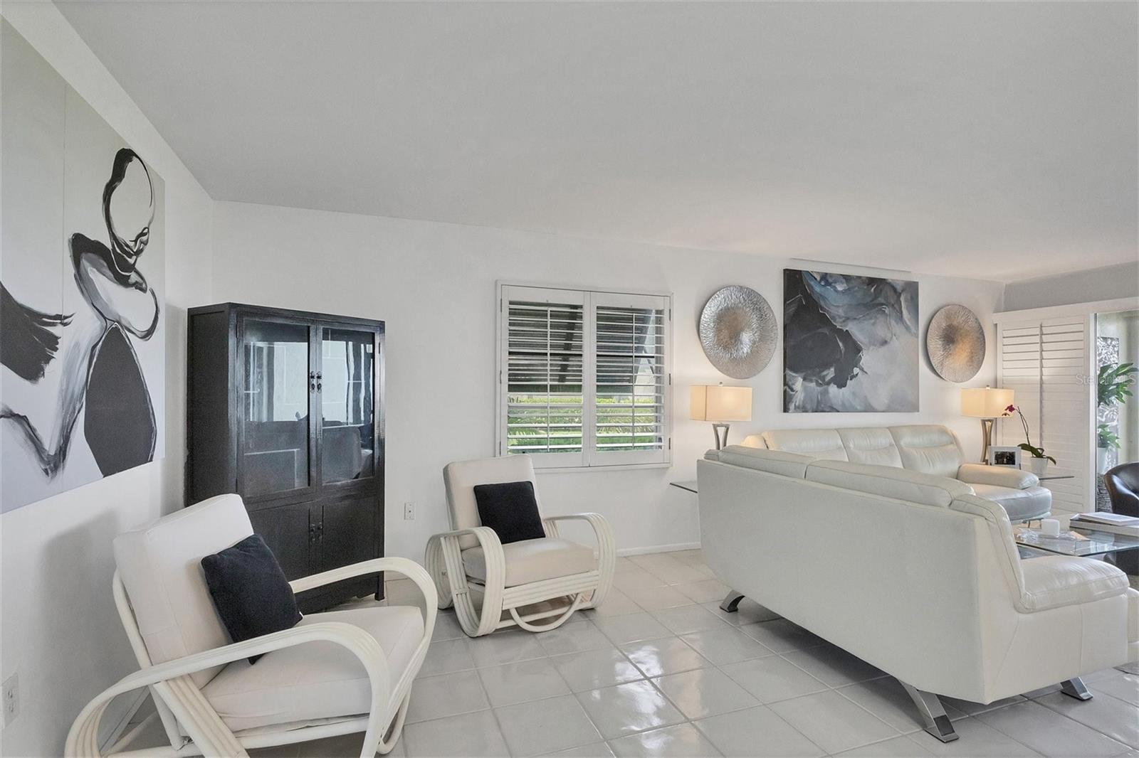 Image 5 of 57 For 4660 Ocean Boulevard N1