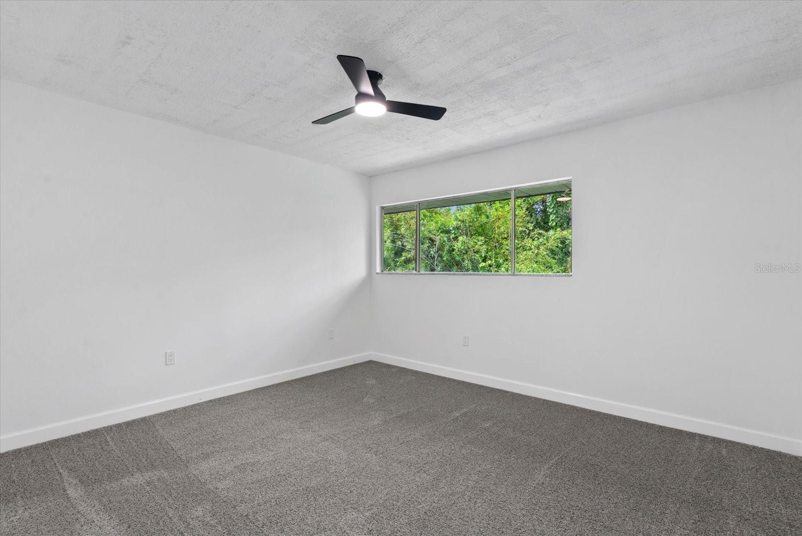 Image 19 of 43 For 1125 Longfellow Way