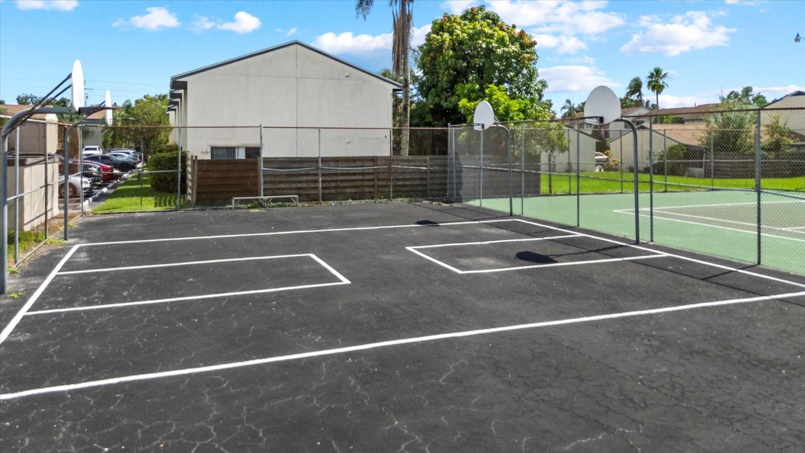 Image 41 of 43 For 1125 Longfellow Way