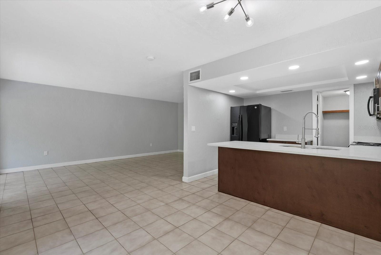 Image 9 of 43 For 1125 Longfellow Way