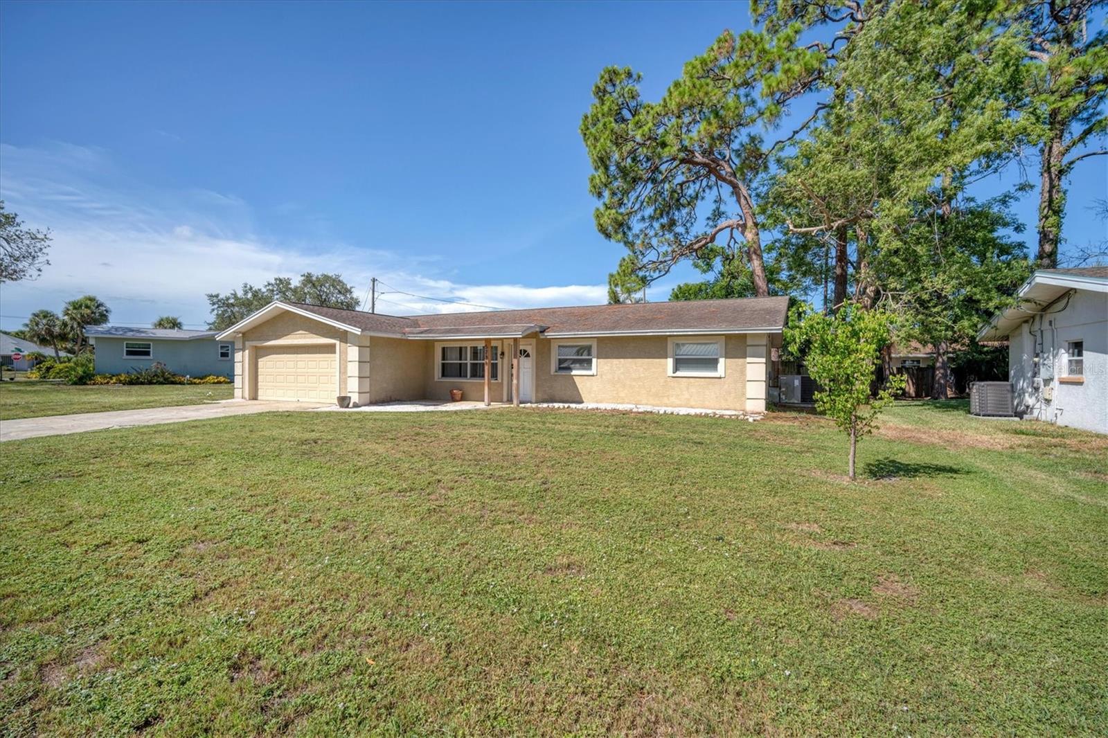 Image 2 of 25 For 5738 Antilles Drive
