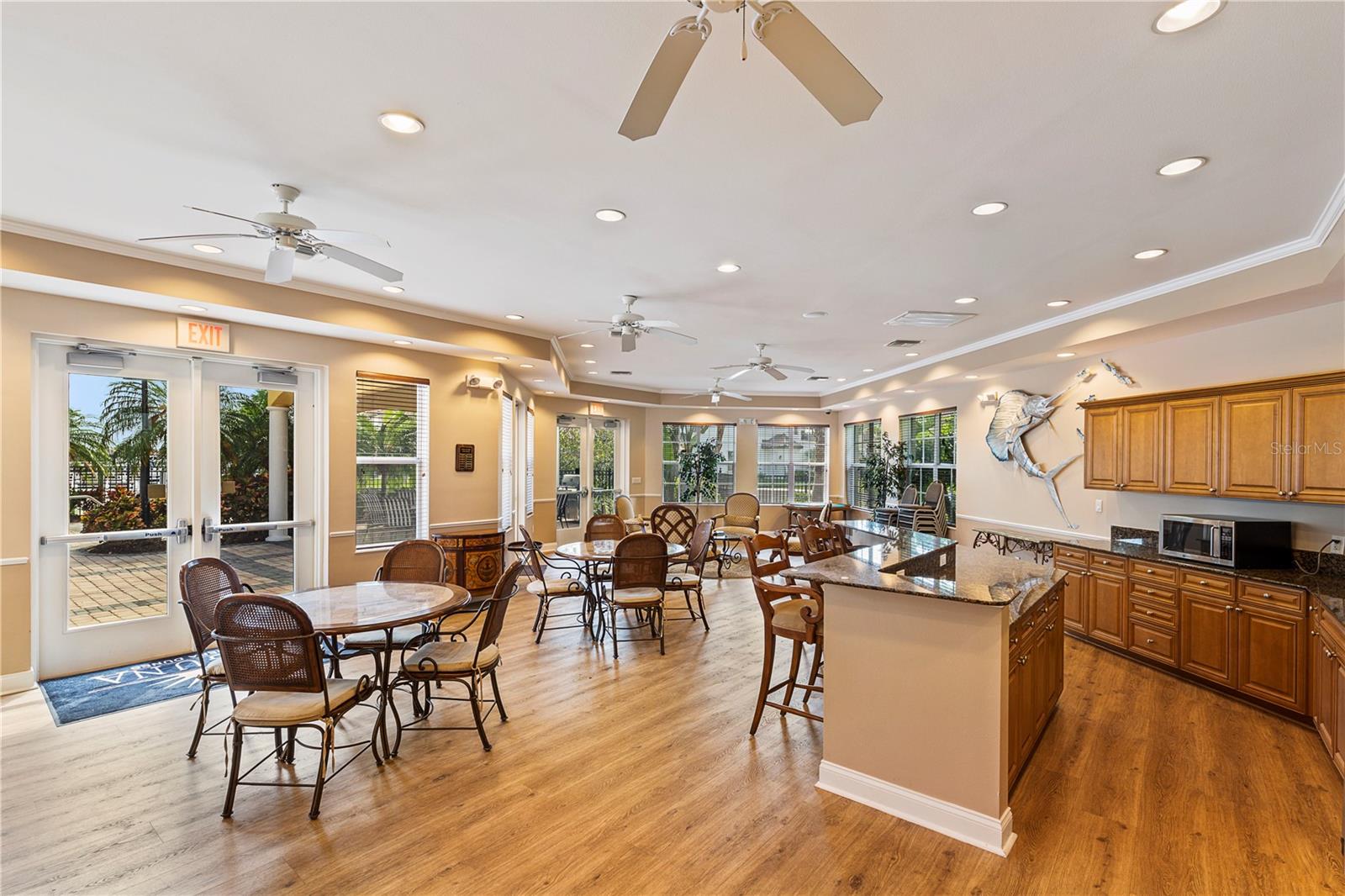 Image 46 of 66 For 140 Riviera Dunes Way 604