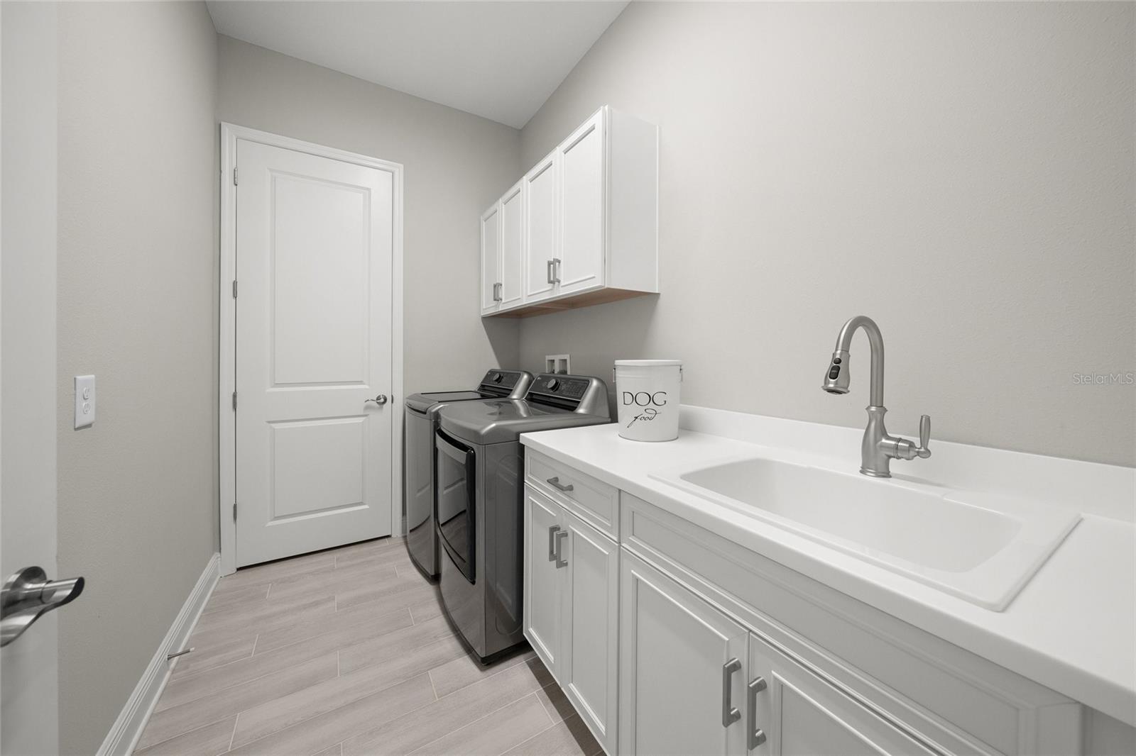 Image 36 of 73 For 10257 Canaveral Circle
