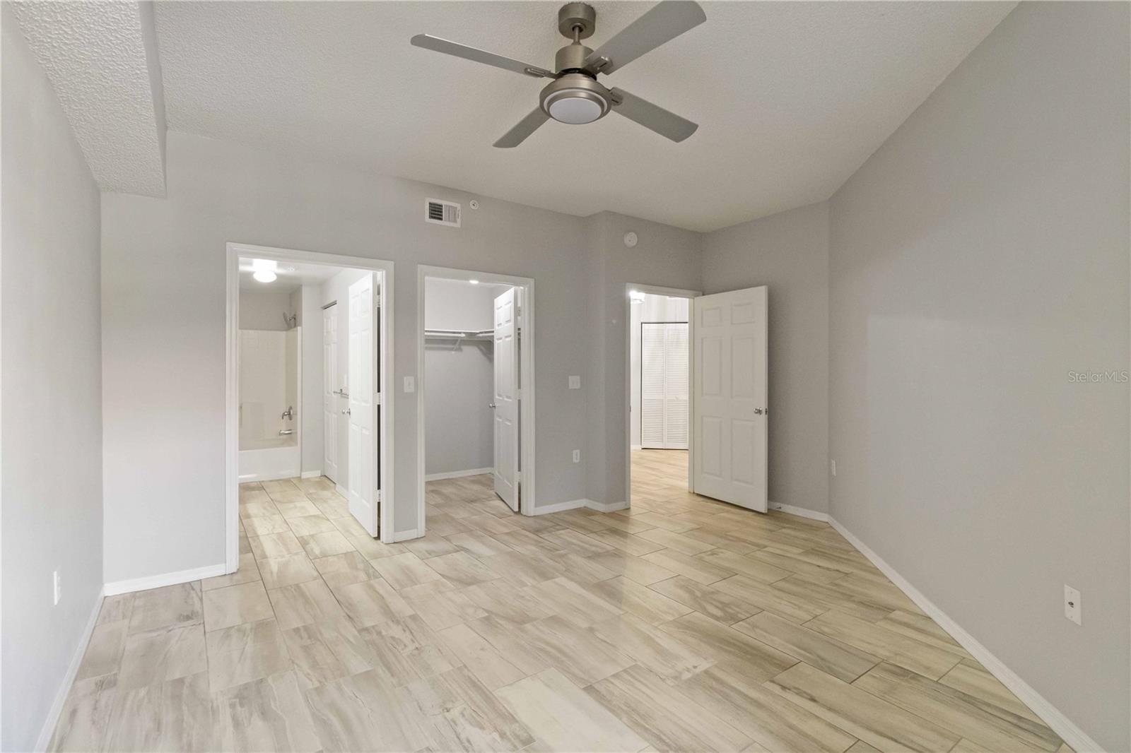 Image 20 of 41 For 4763 Travini Circle 3-111