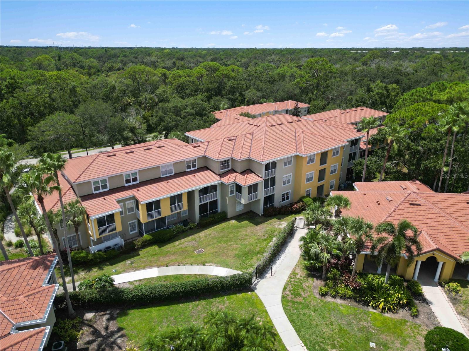 Image 39 of 41 For 4763 Travini Circle 3-111