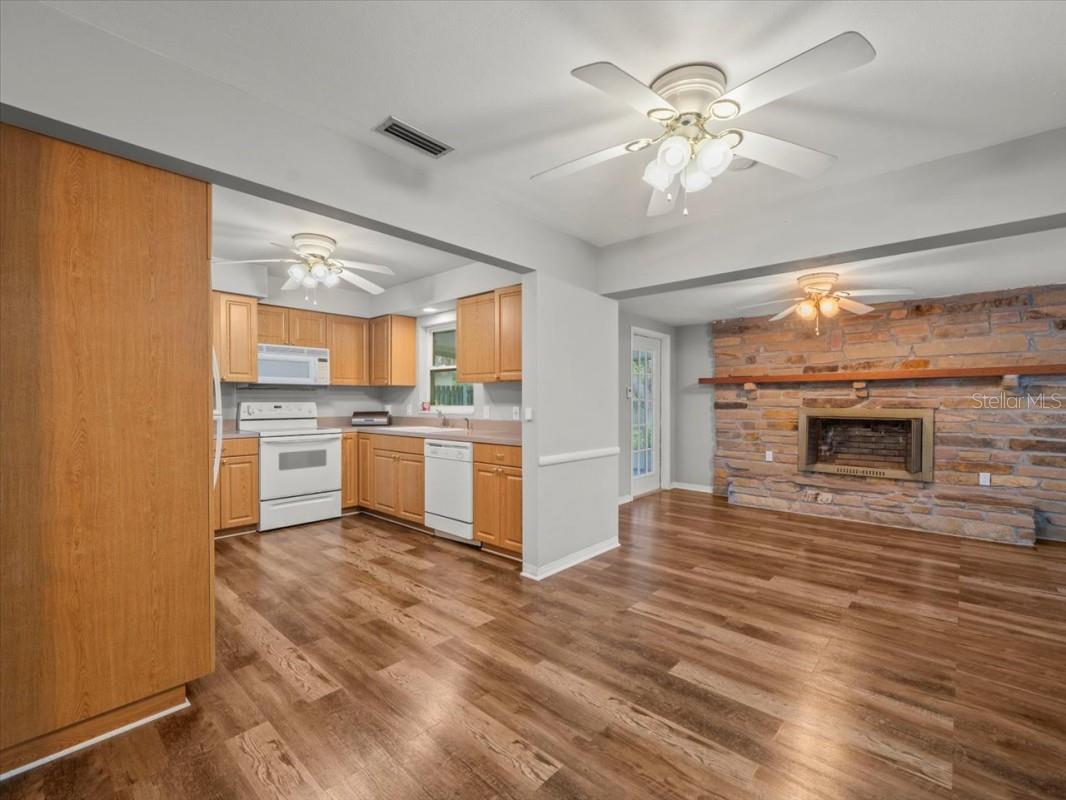 Image 26 of 36 For 1484 Southridge Drive