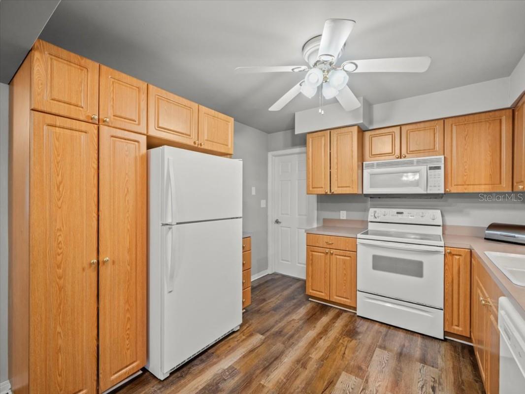 Image 28 of 36 For 1484 Southridge Drive