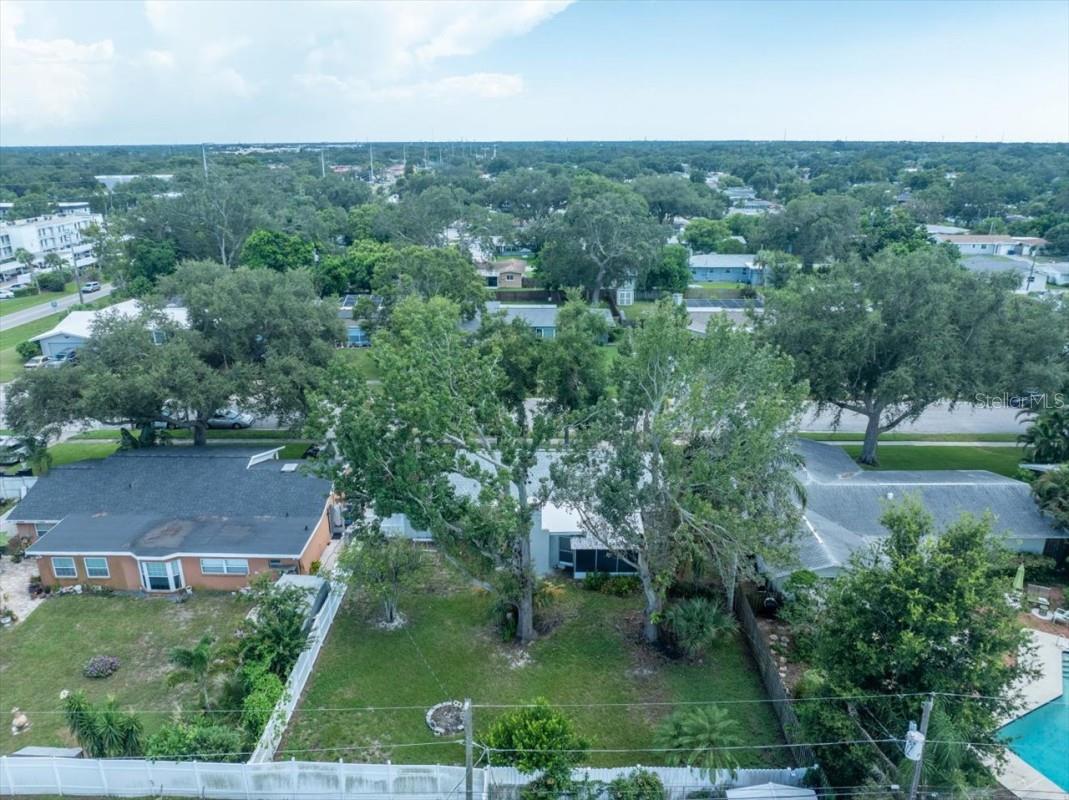 Image 3 of 36 For 1484 Southridge Drive