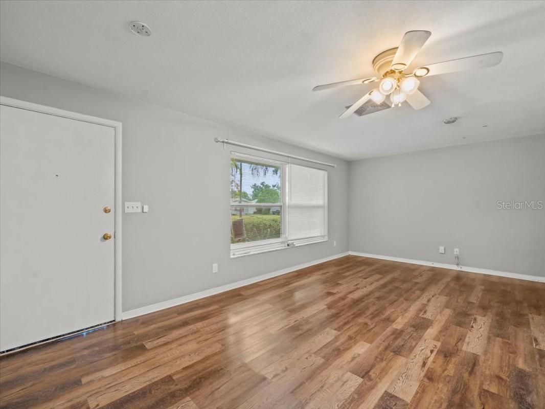 Image 34 of 36 For 1484 Southridge Drive