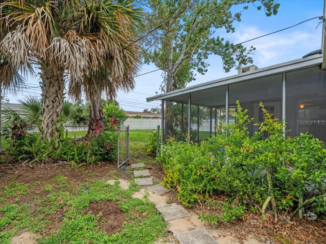 Image 7 of 36 For 1484 Southridge Drive