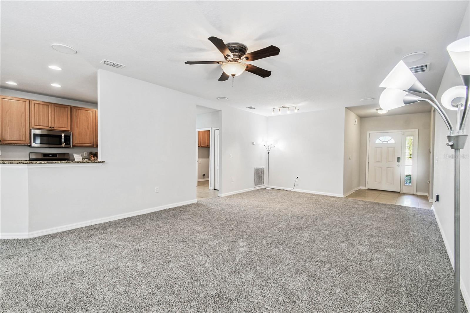 Image 14 of 68 For 2230 10th Avenue E