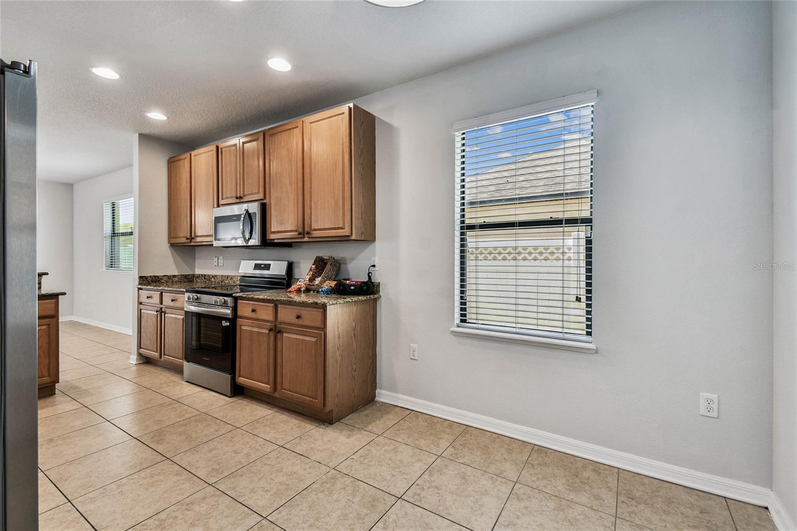 Image 15 of 68 For 2230 10th Avenue E