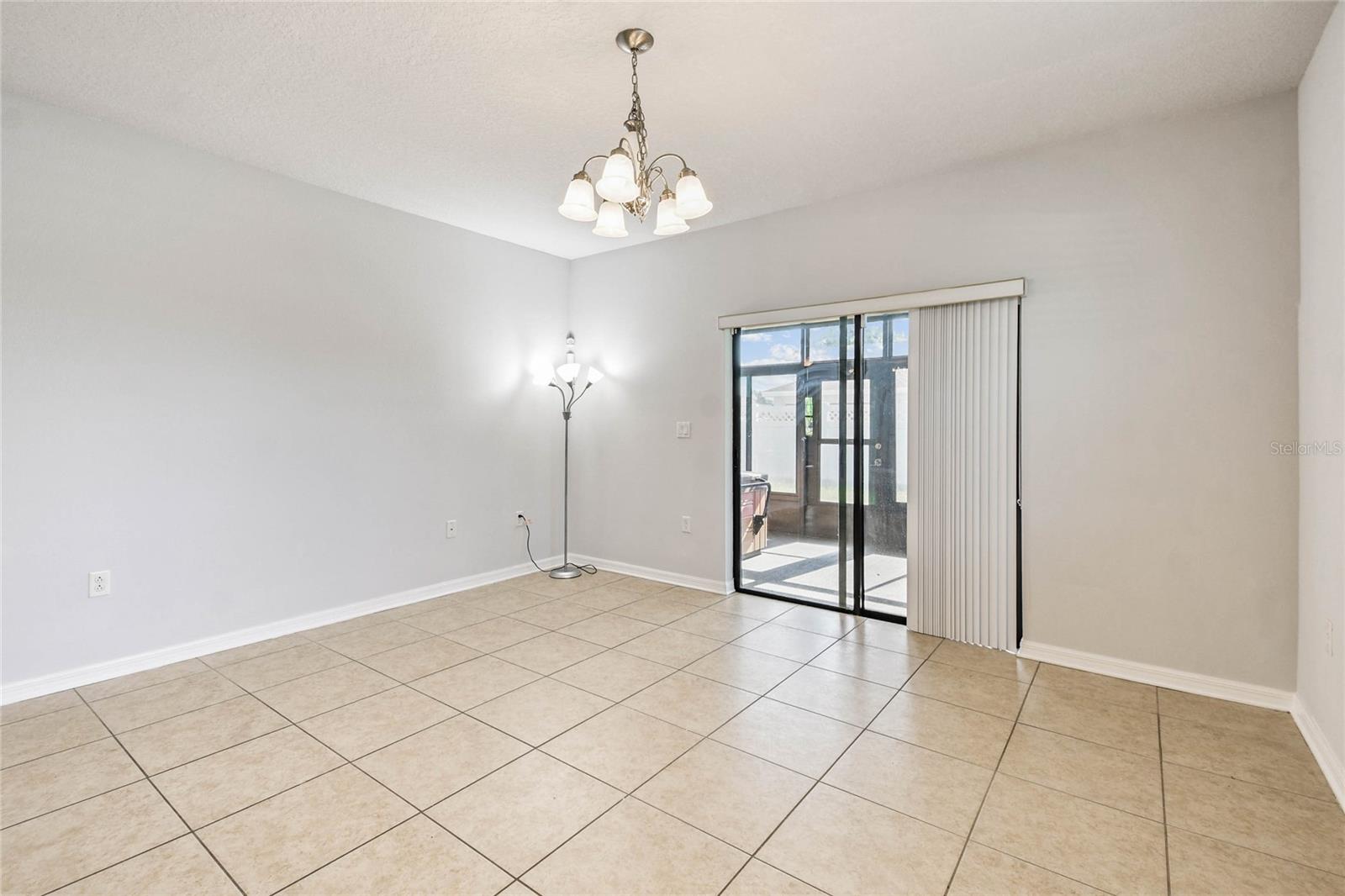 Image 27 of 68 For 2230 10th Avenue E