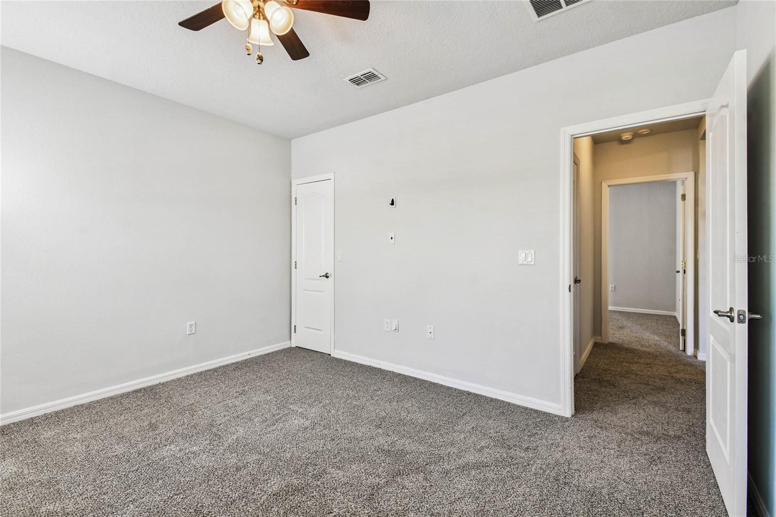 Image 37 of 68 For 2230 10th Avenue E
