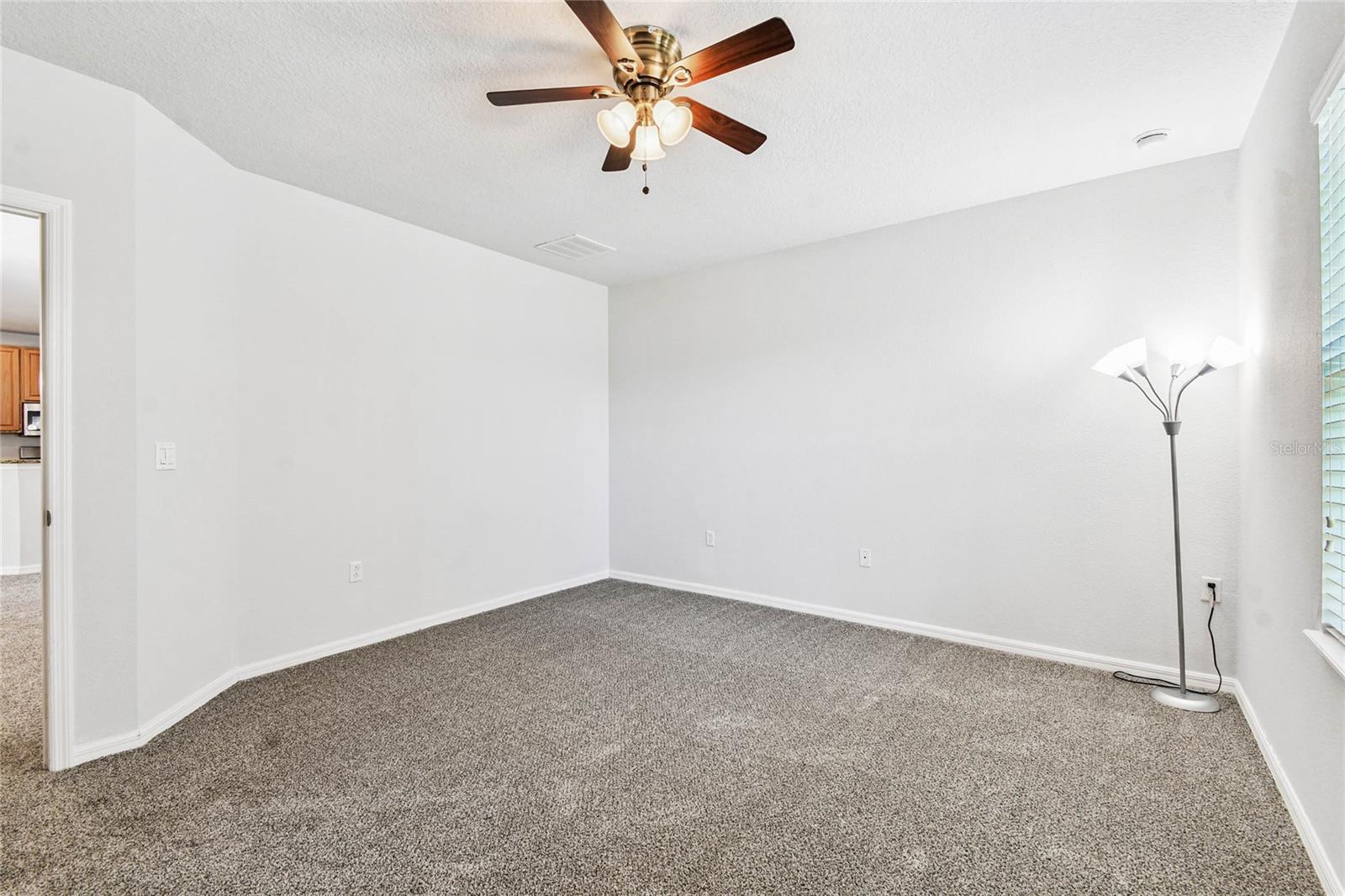 Image 39 of 68 For 2230 10th Avenue E
